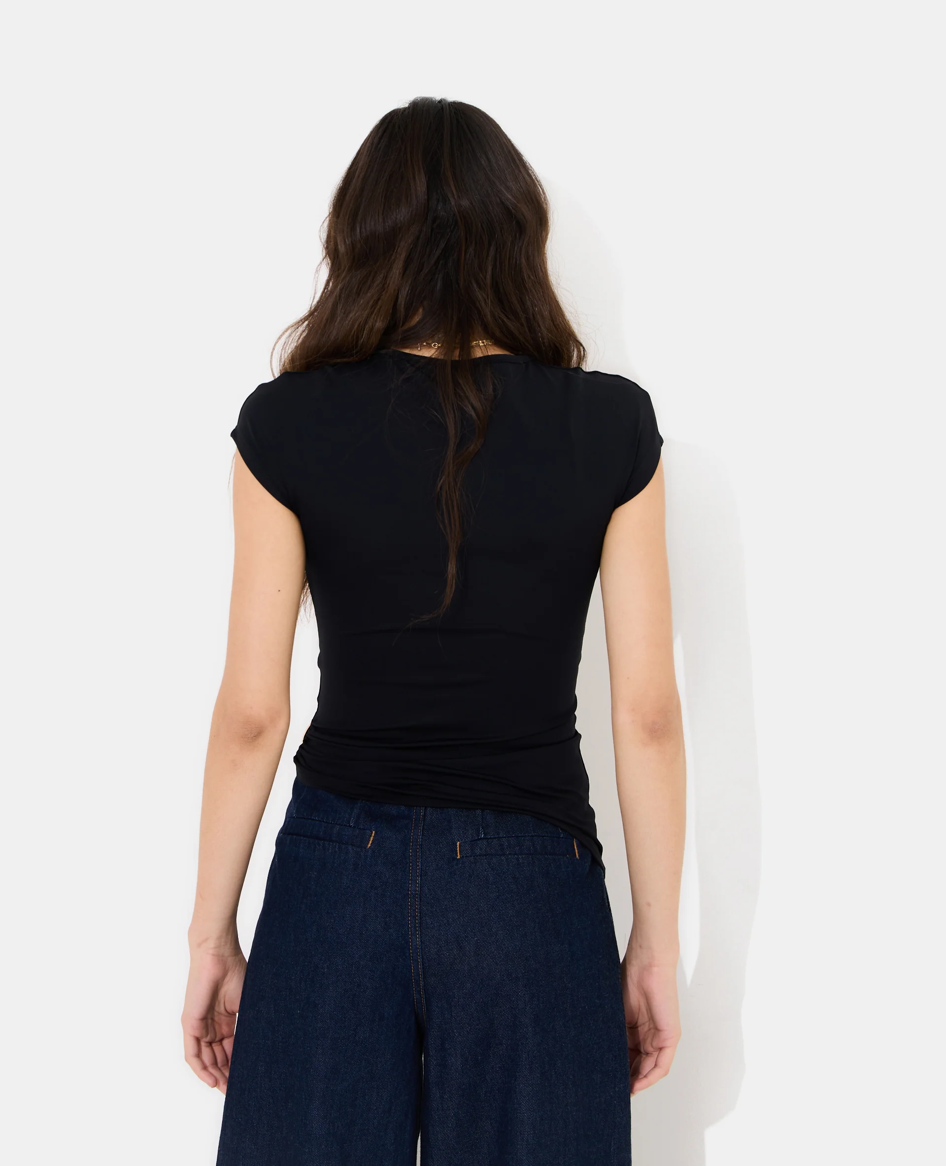 T-shirt asymétrique avec détail bijou - Image 6
