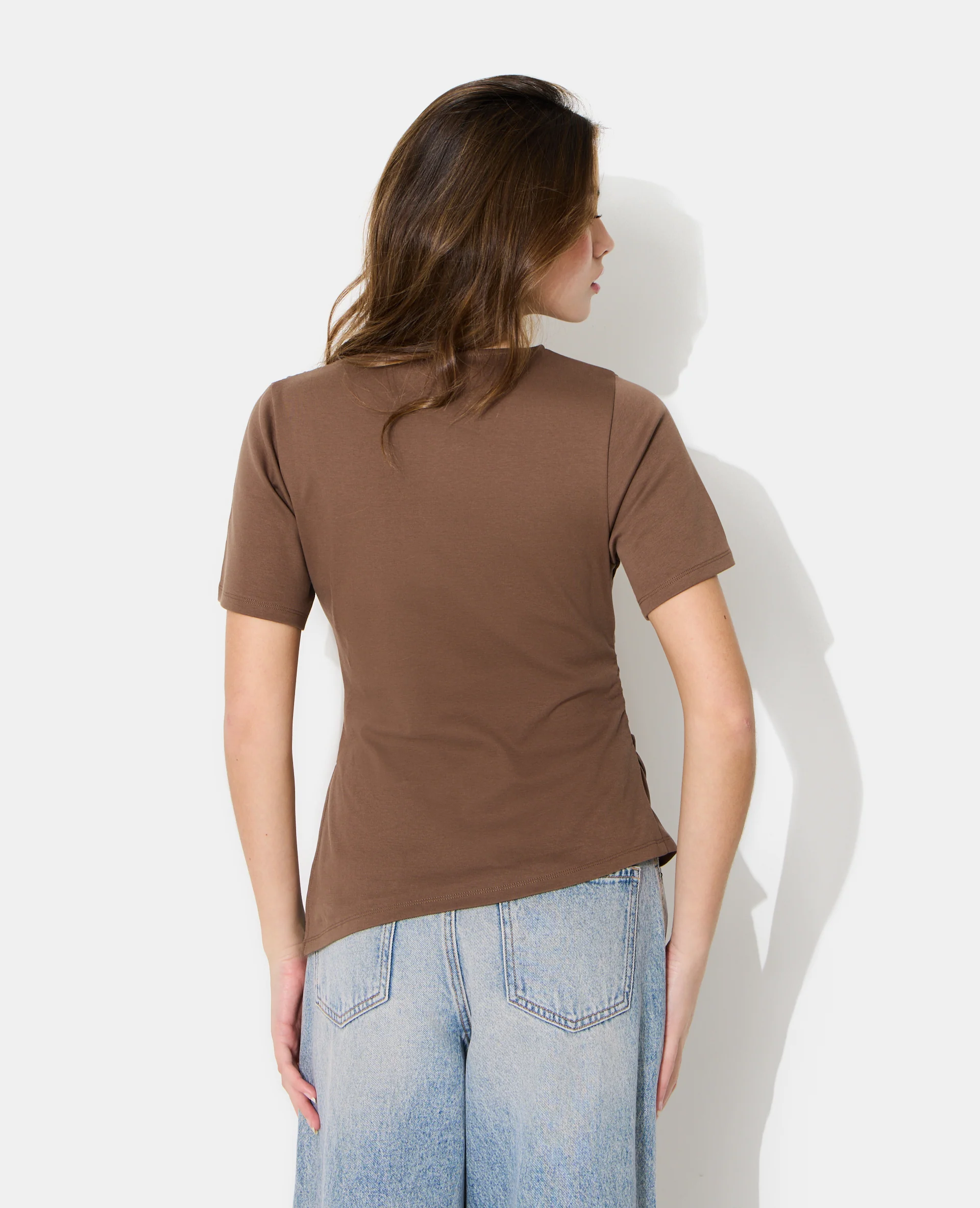 T-shirt asymétrique avec fronces - Image 6