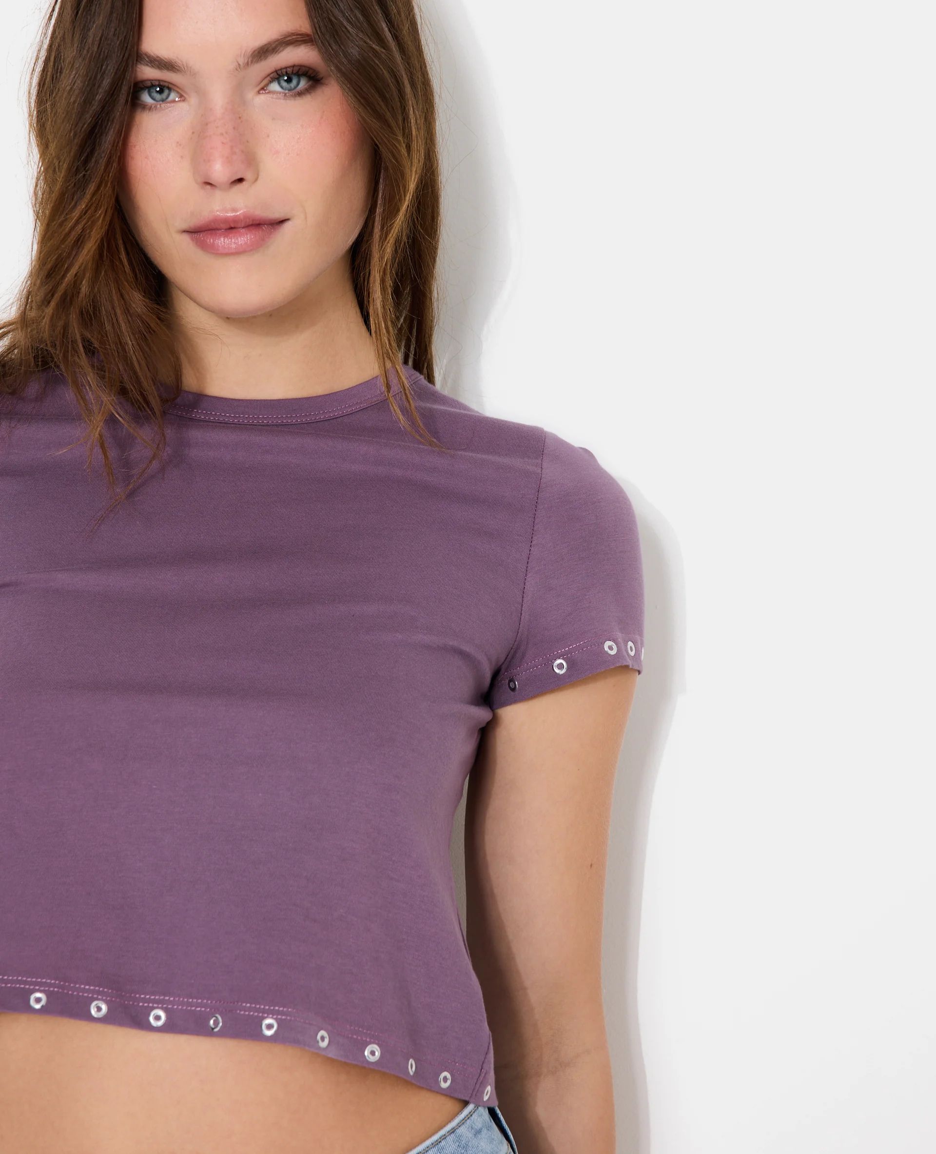 T-shirt court avec œillets - Image 2