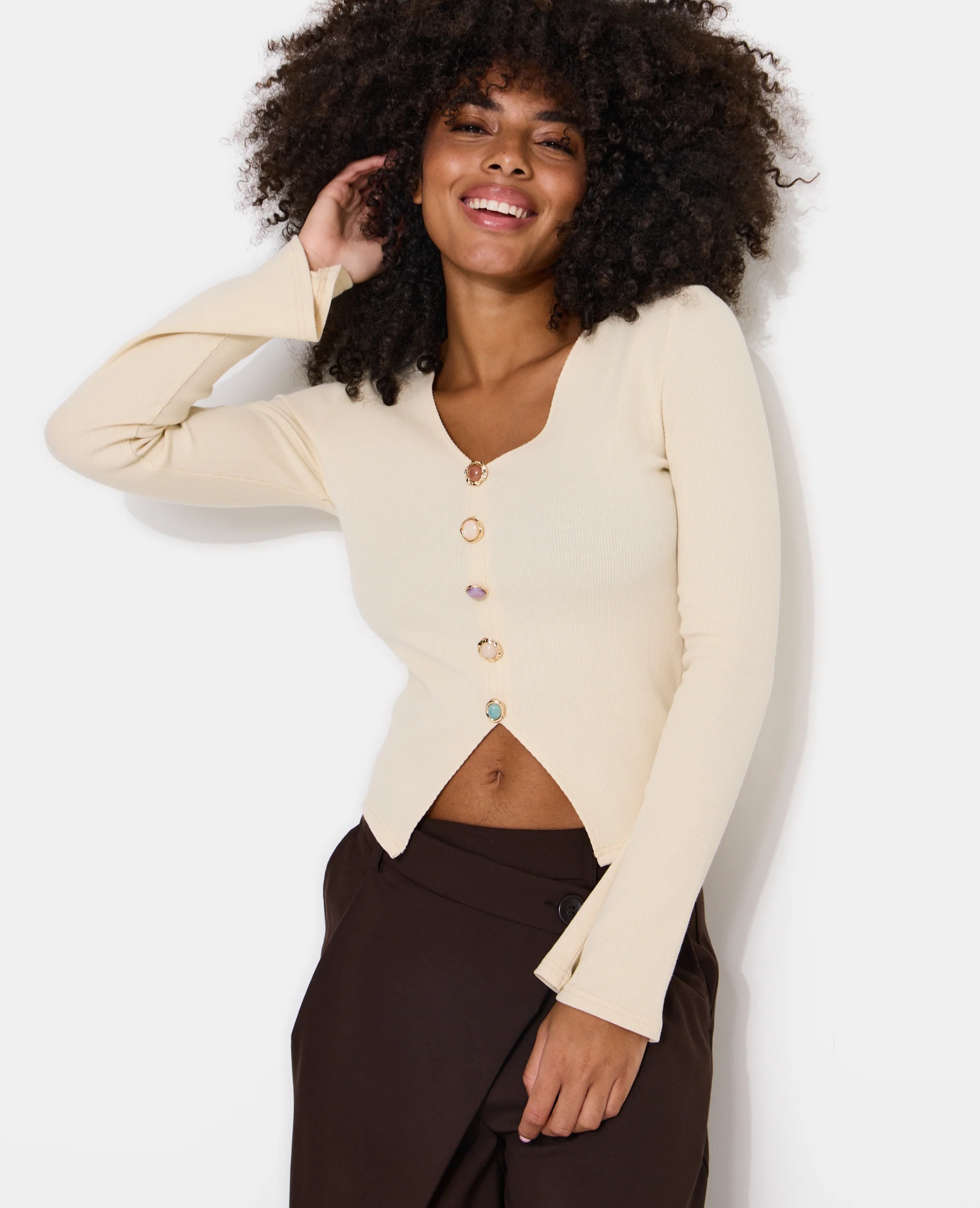 T-shirt manches longues effet gilet boutons fantaisie - Image 5