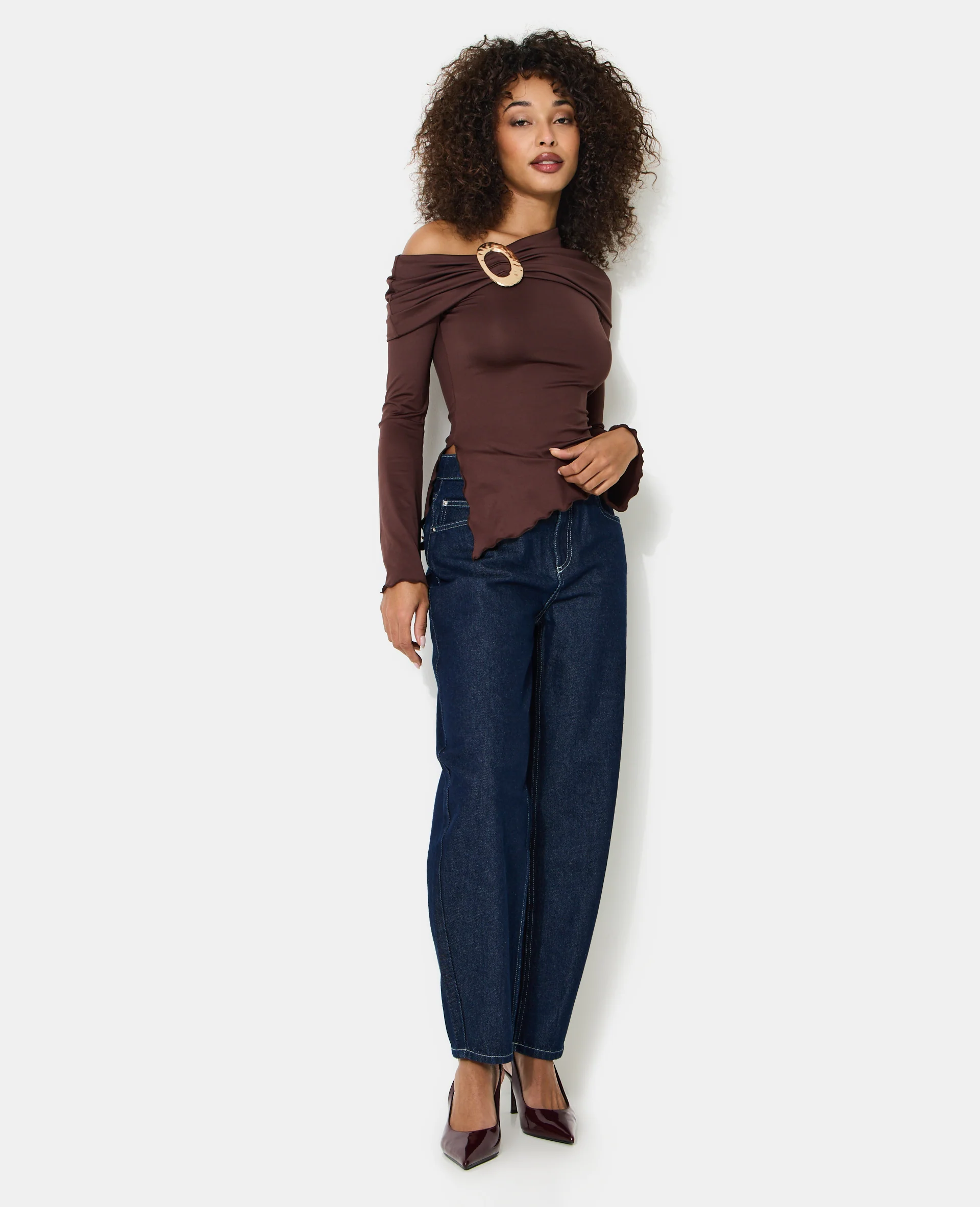 Top asymétrique avec détail bijou - Image 3