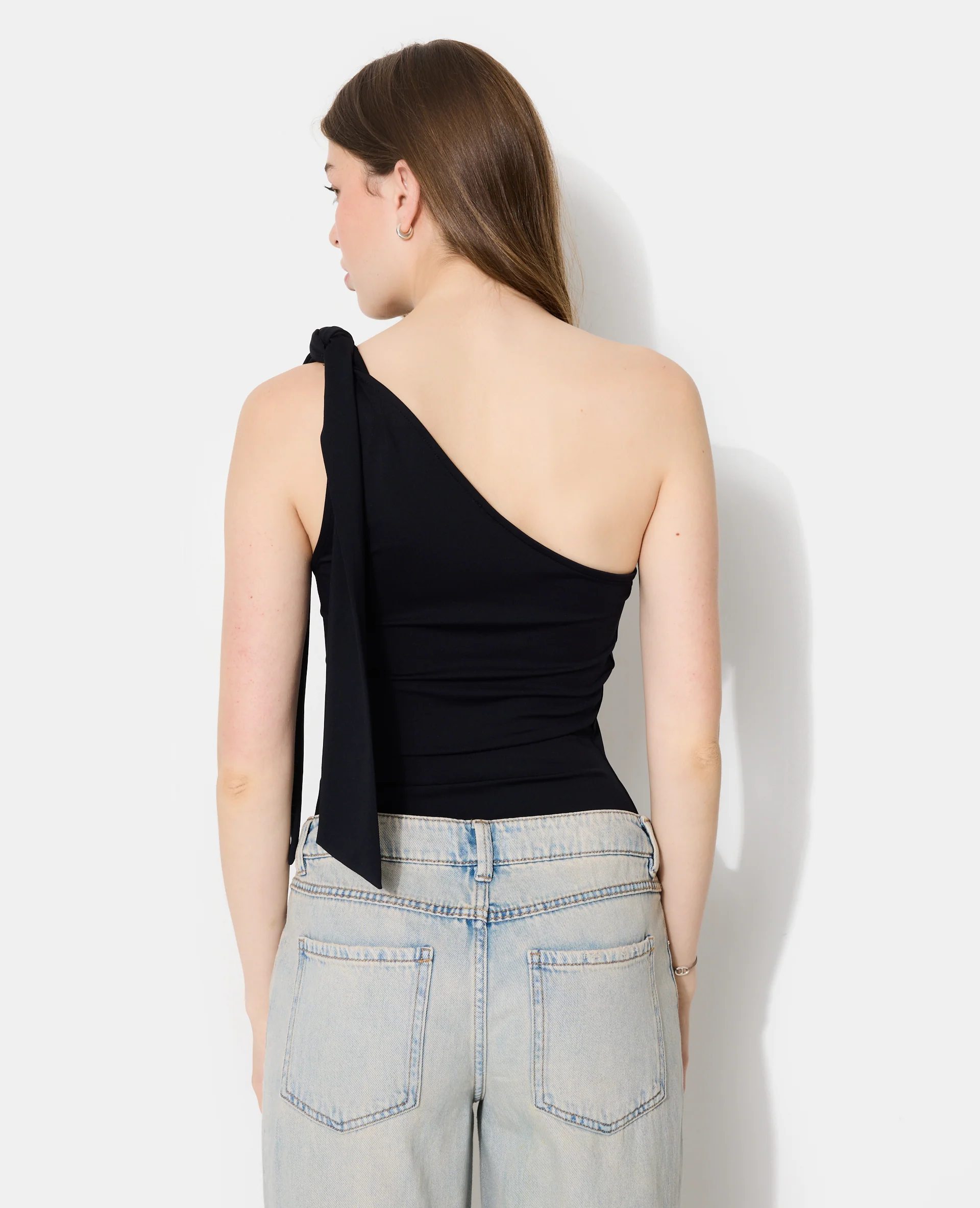 Top asymétrique avec nœud sur épaule - Image 6