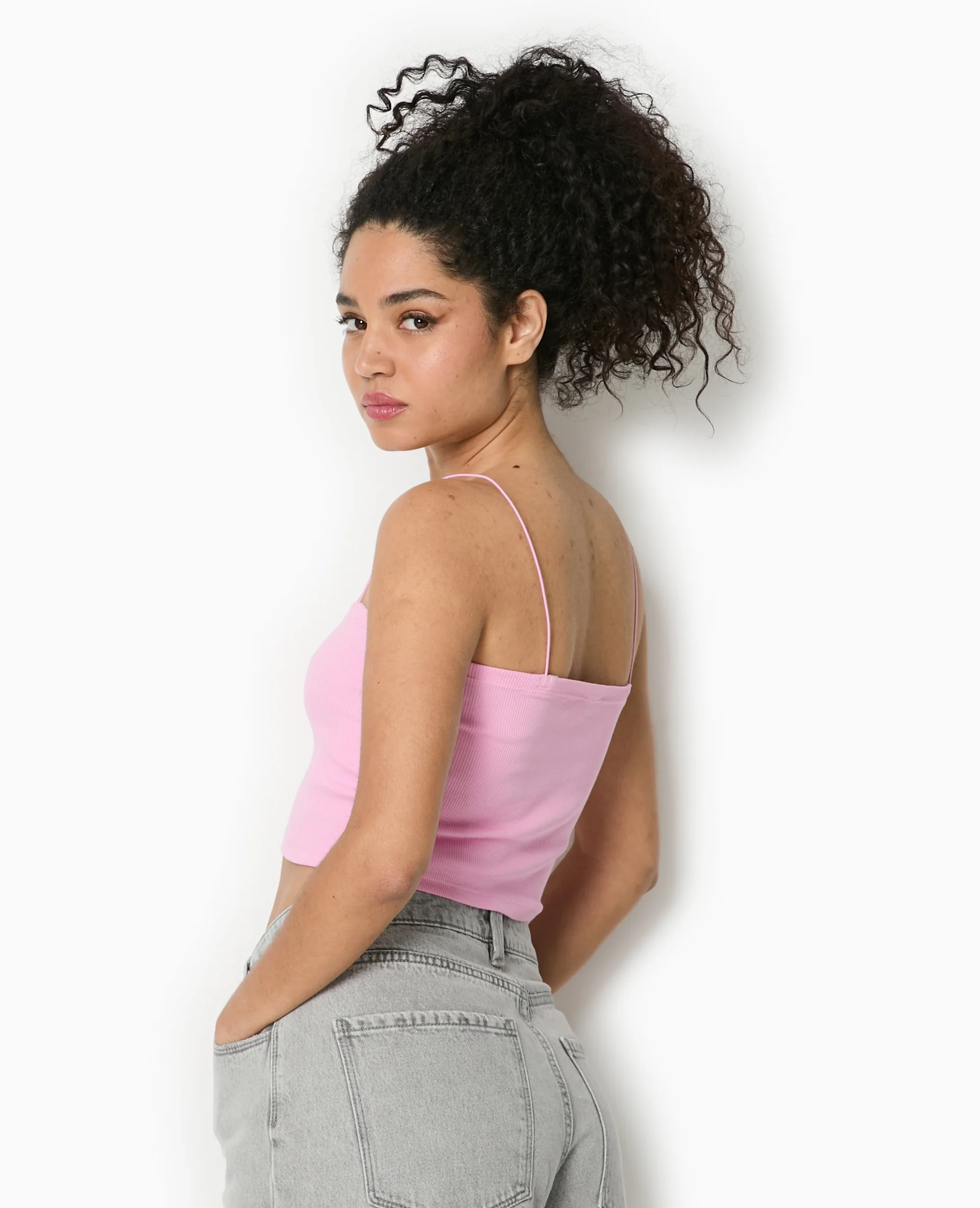 Top bandeau court avec bretelles fines - Image 6