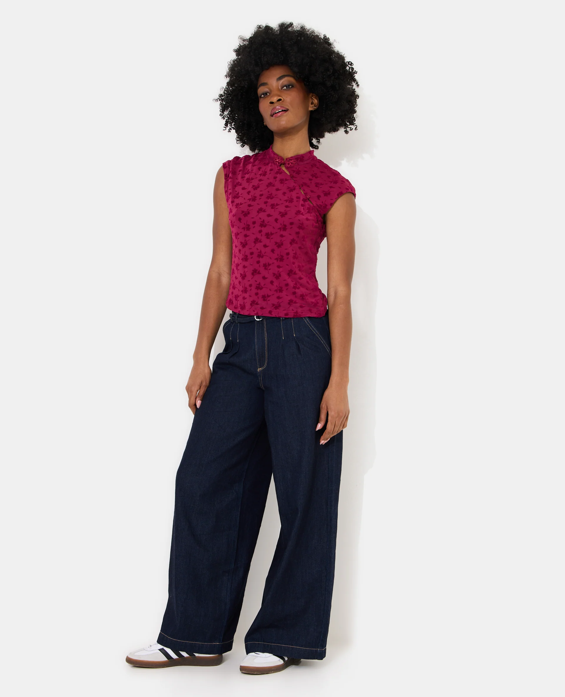 Top col mao en résille avec motif fleurs - Image 7