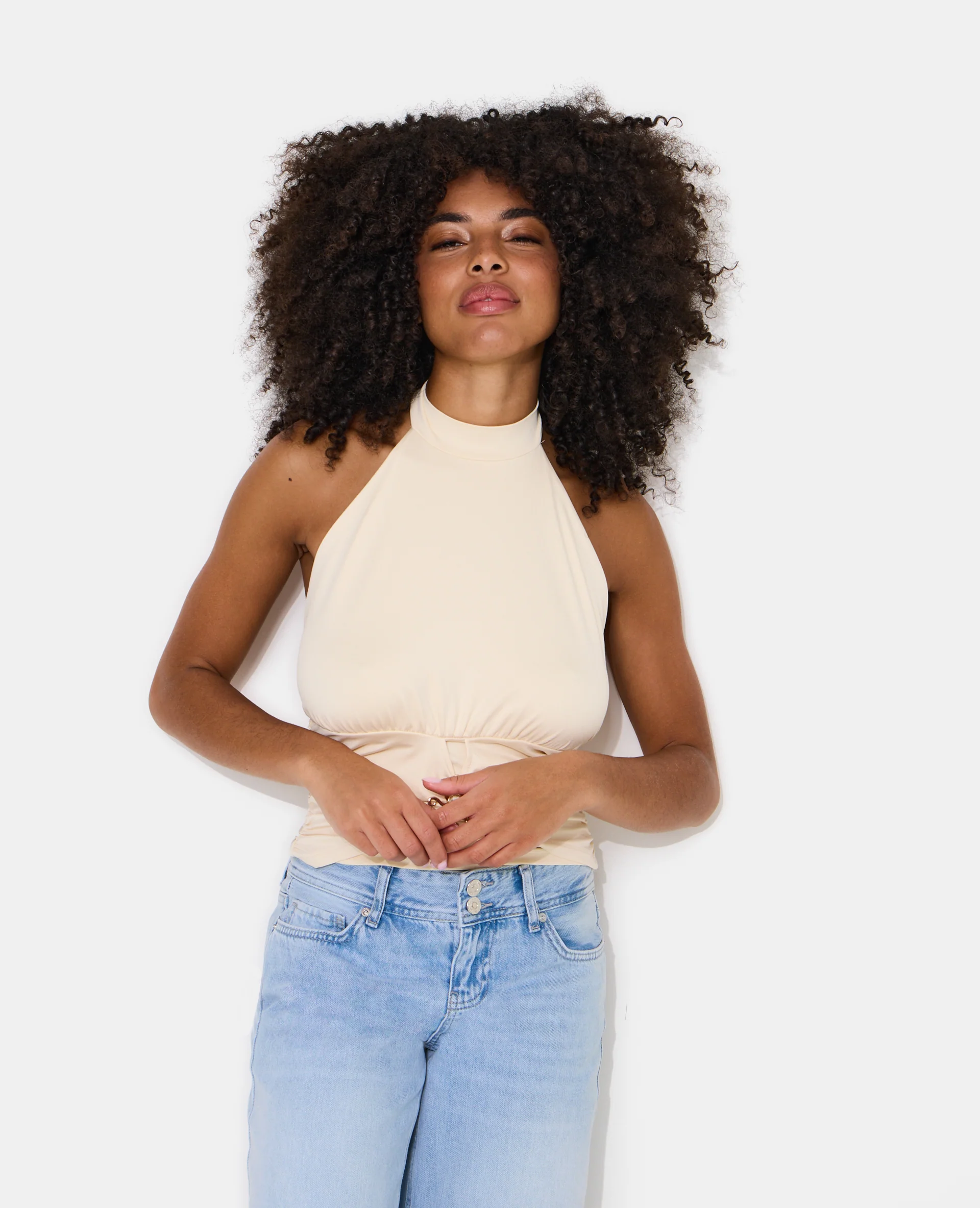 Top dos-nu avec détail boucle soleil - Image 7