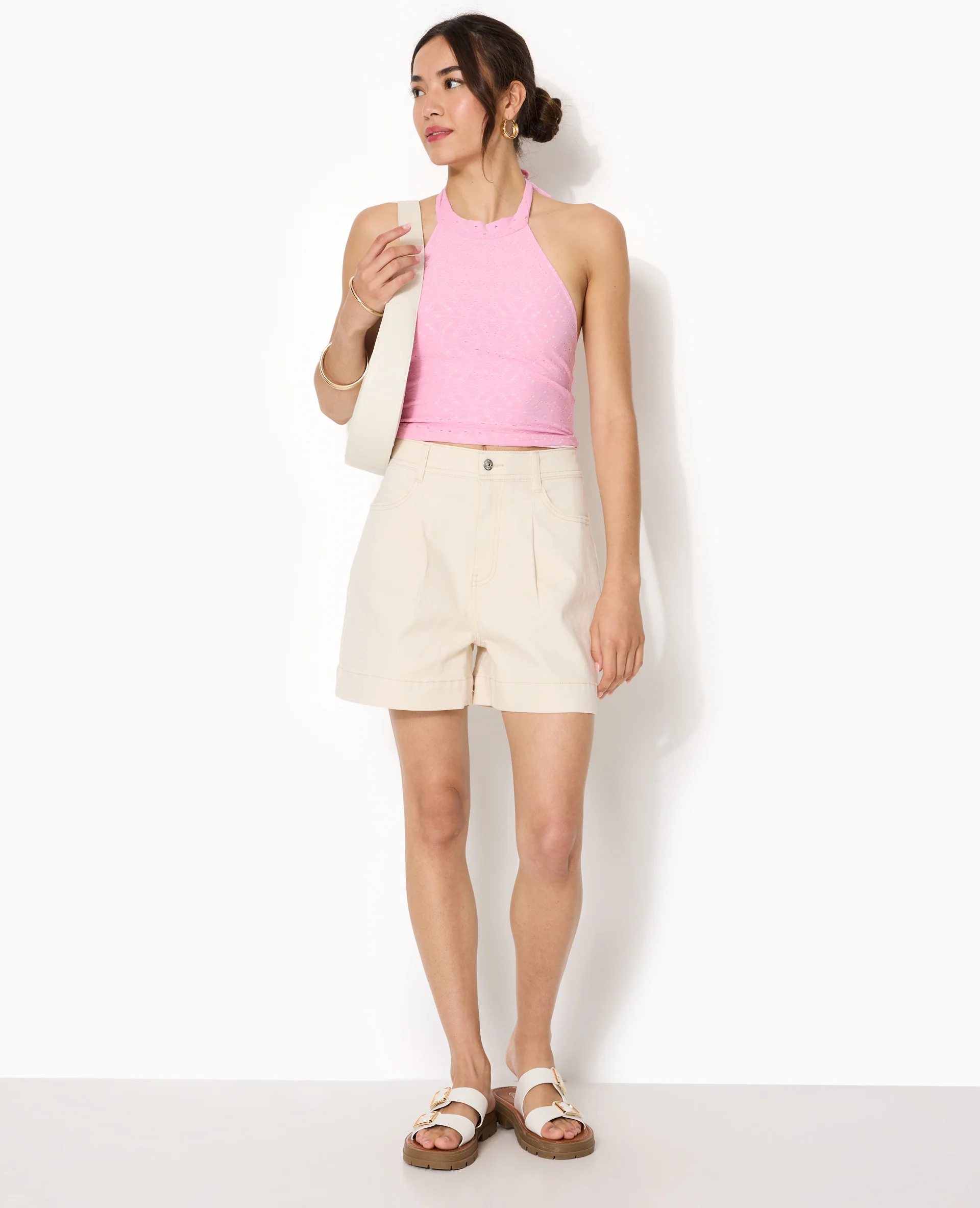Top dos-nu effet broderie anglaise - Image 3