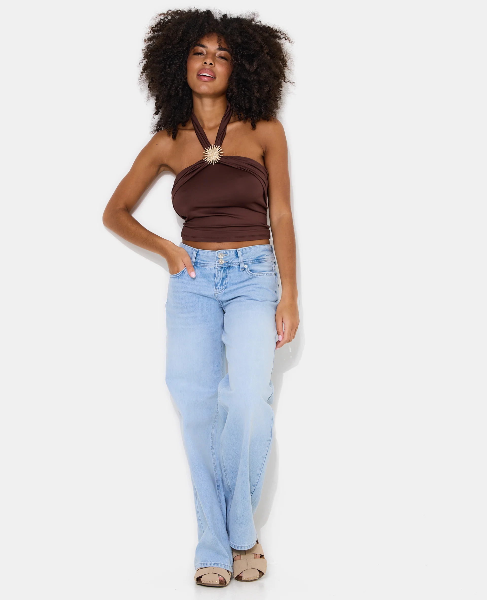 Top dos-nu effet croisé avec détail boucle soleil - Image 3