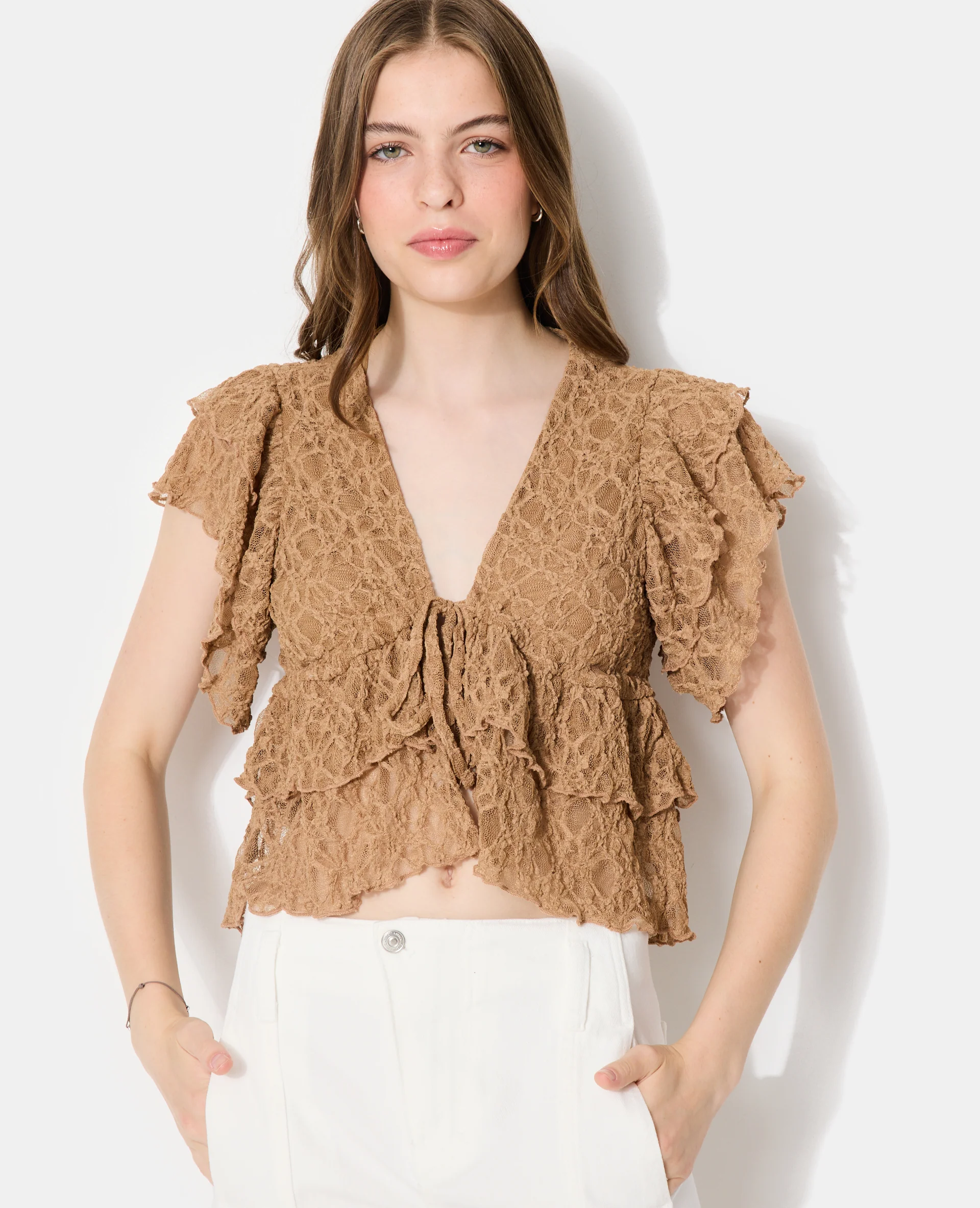 Top en dentelle avec nouettes et volants - Image 5