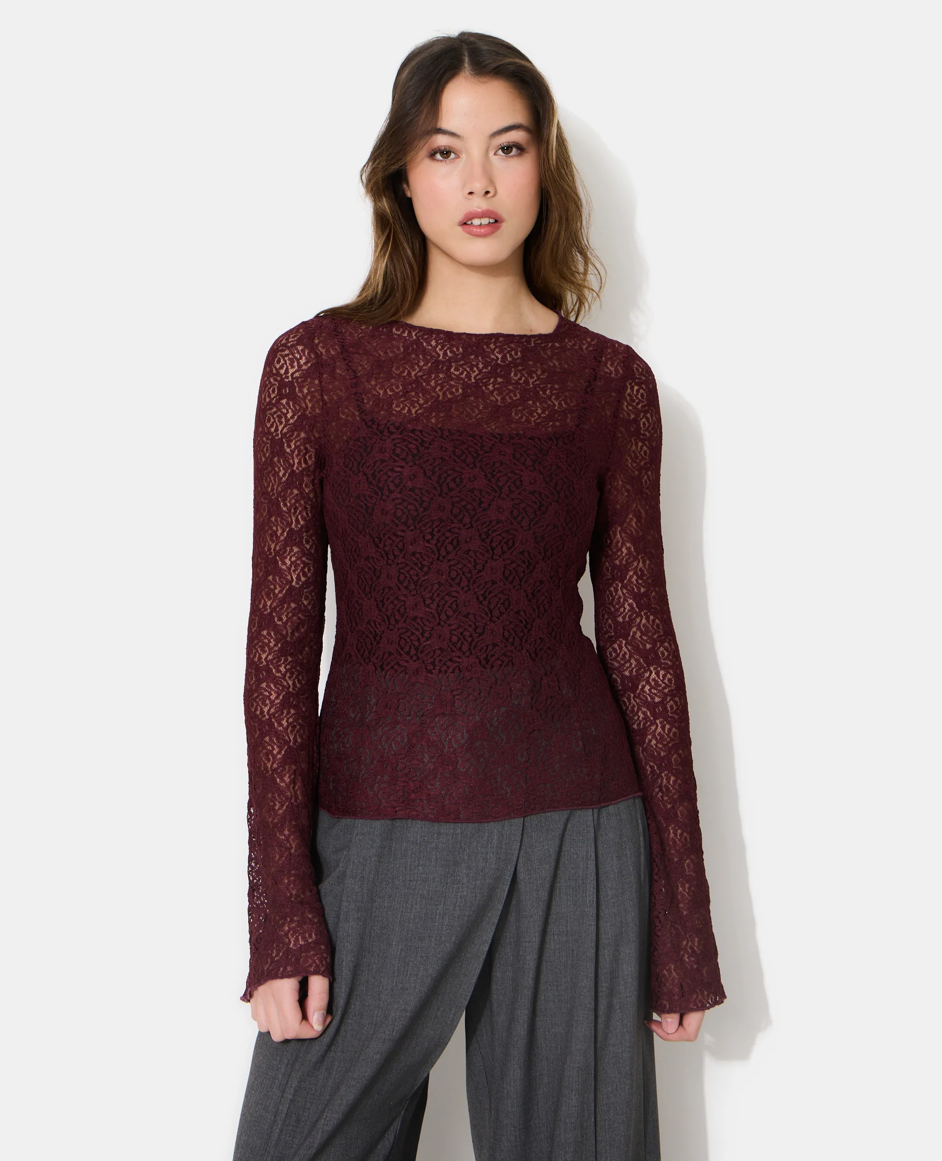Top en dentelle manches flare - Image 5