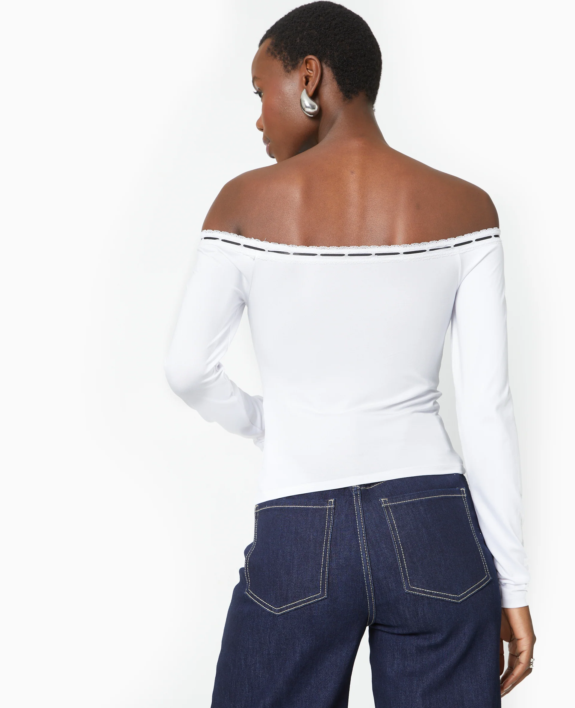 Top encolure Bardot avec noeud contrasté - Image 6