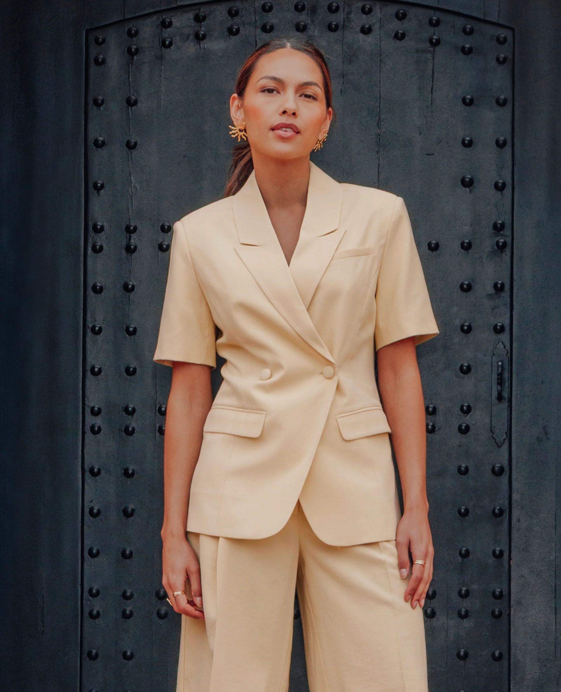 Veste blazer cintrée manches courtes