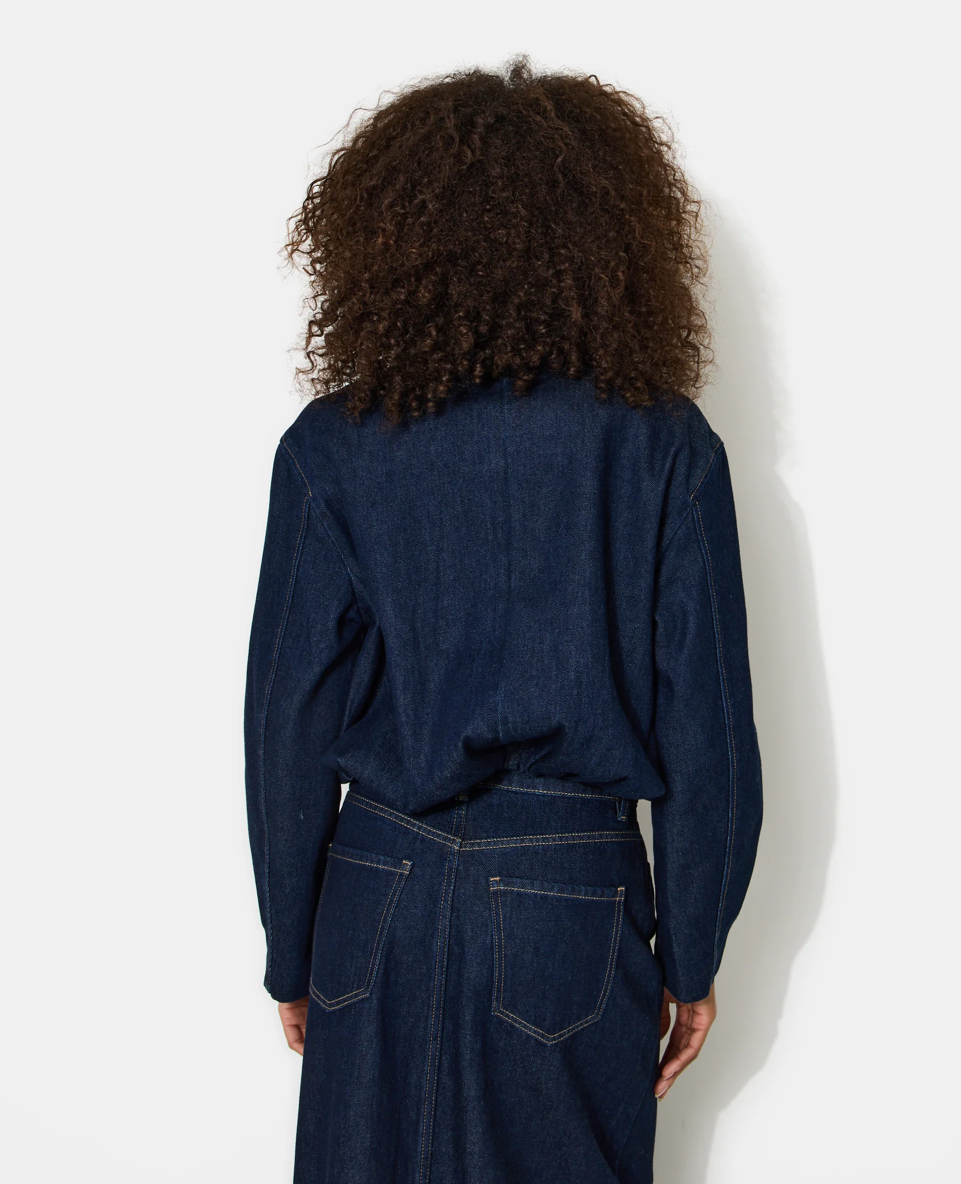 Veste boule en jean - Image 6