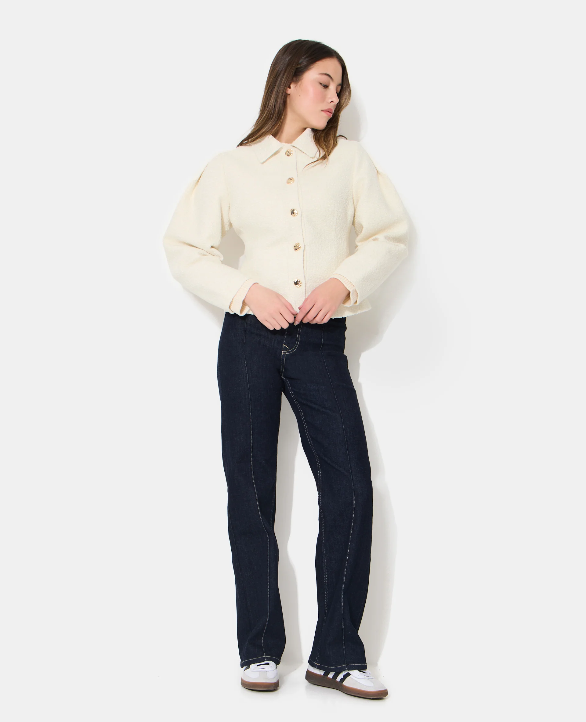 Veste cintrée en tweed avec boutons bijoux - Image 3