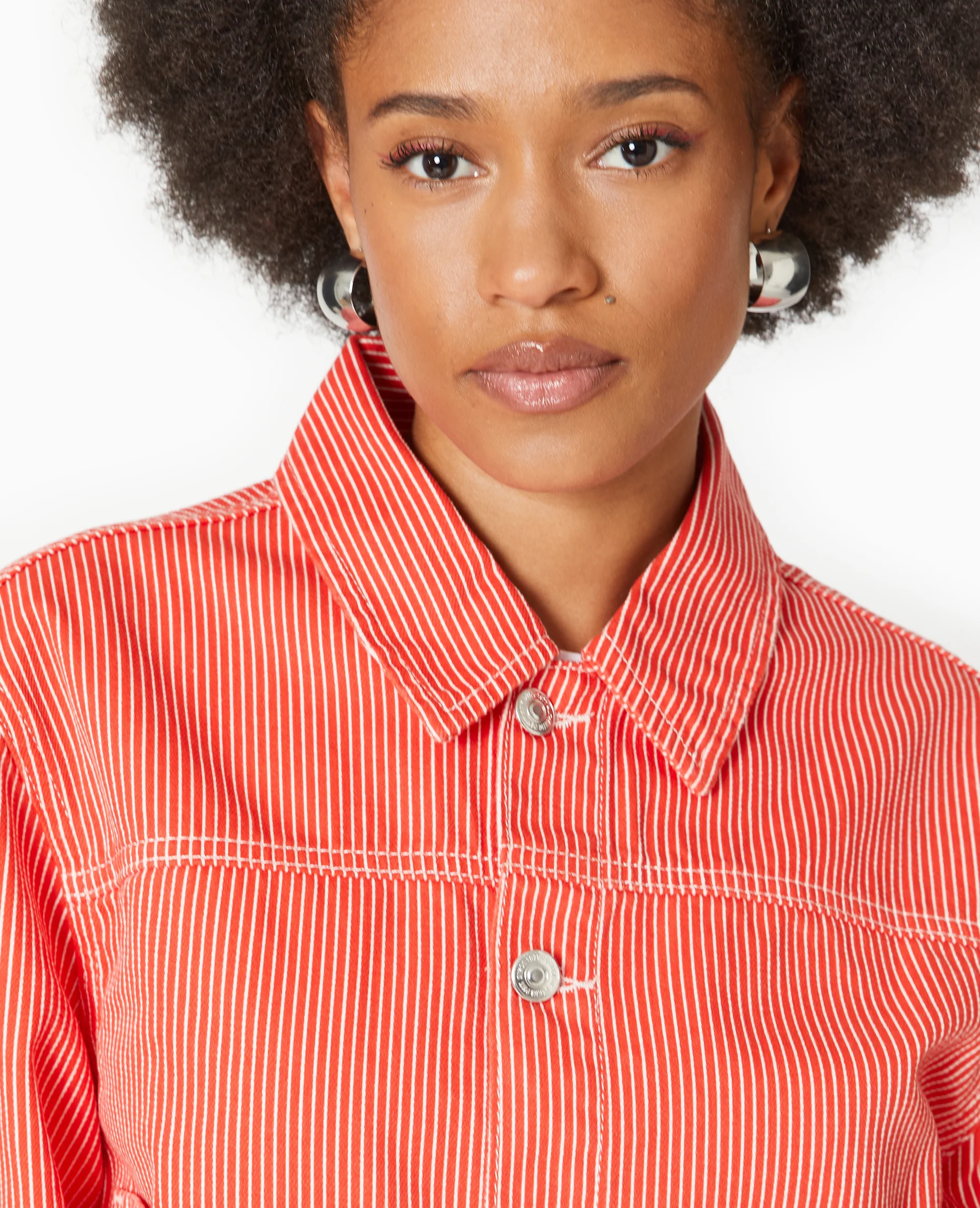 Veste courte en toile avec fines rayures - Image 2