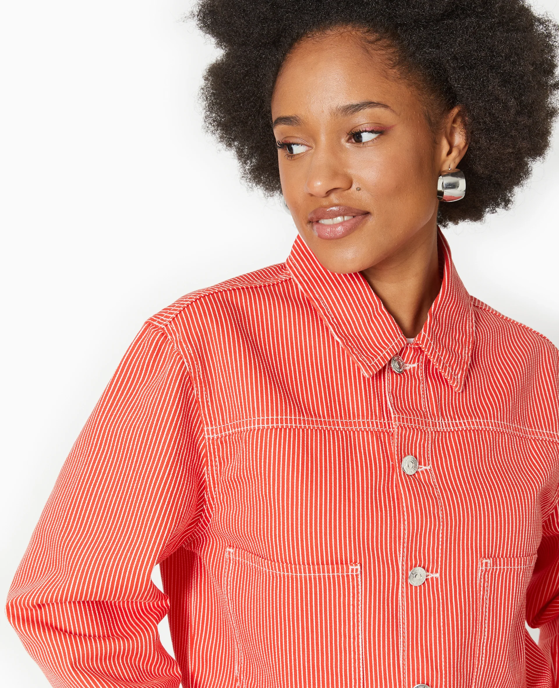 Veste courte en toile avec fines rayures - Image 9