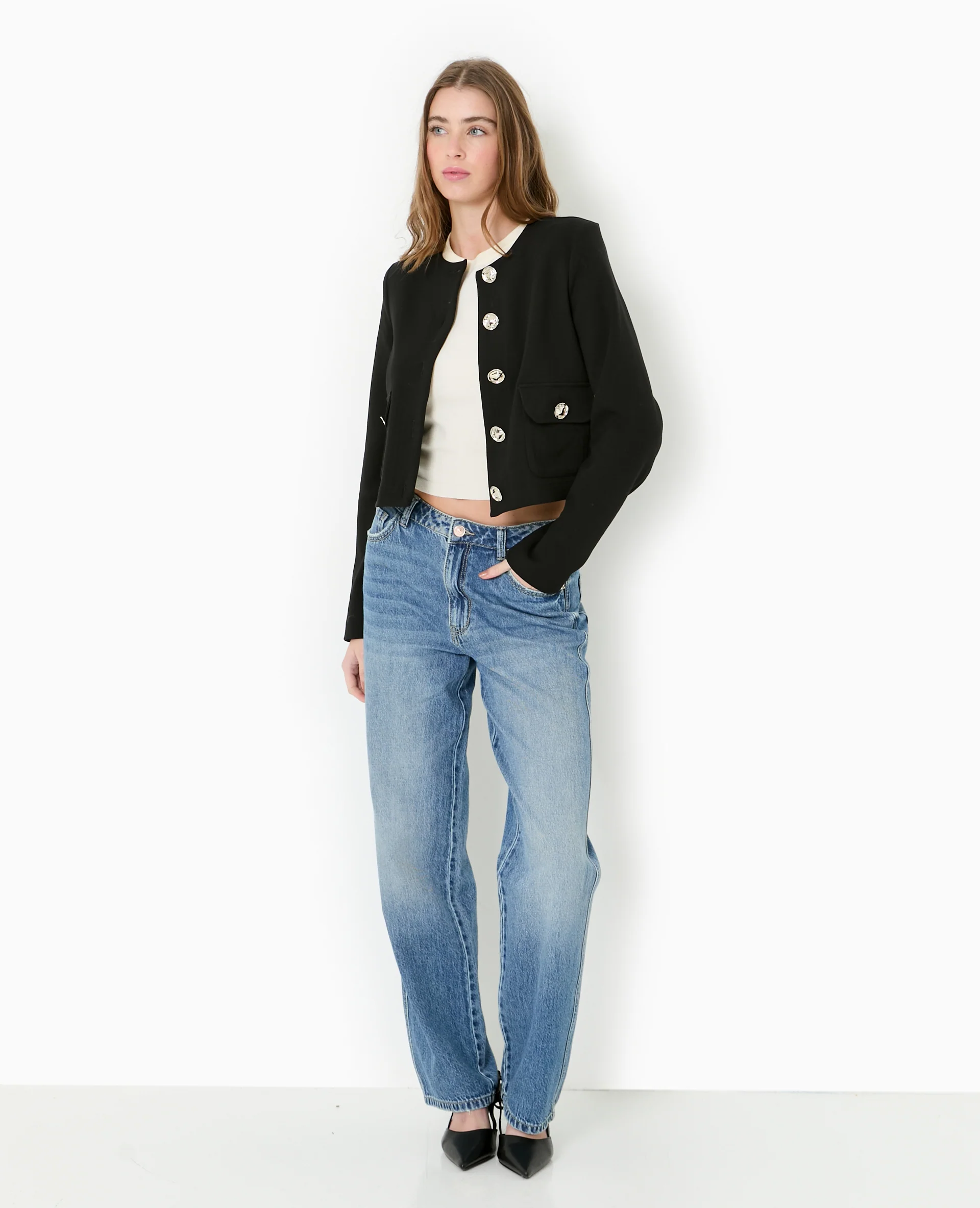 Veste droite et courte avec boutons fantaisie - Image 7