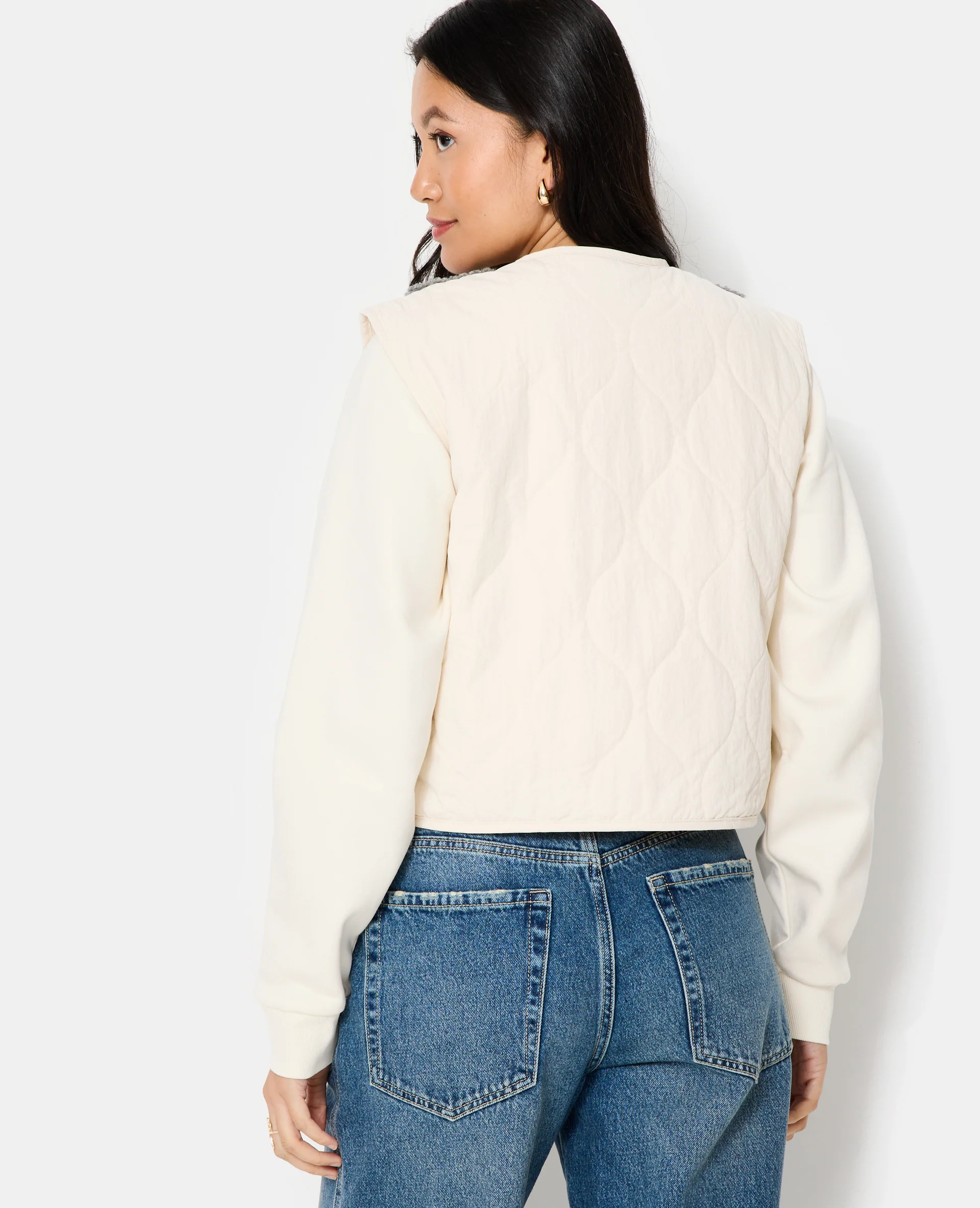 Veste sans manches avec empiècements sherpa - Image 6
