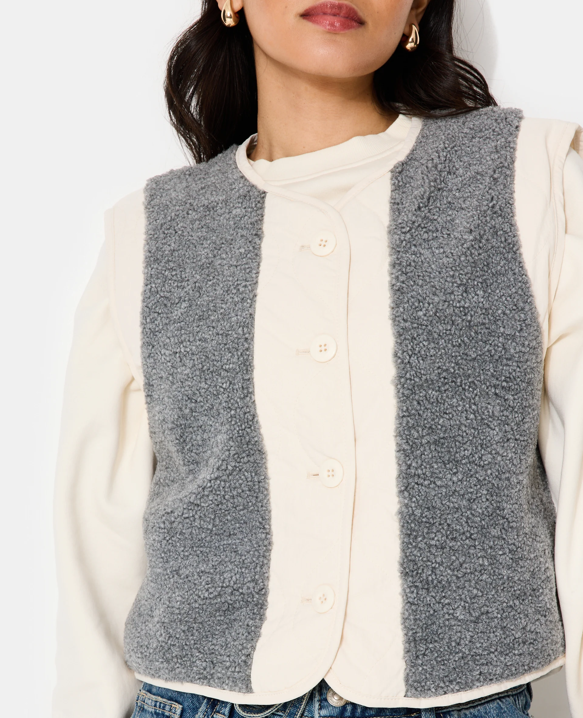 Veste sans manches avec empiècements sherpa - Image 7
