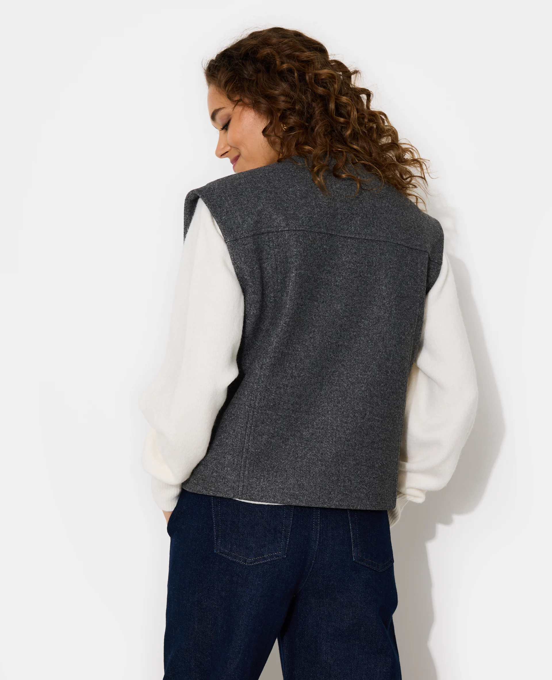 Veste sans manches effet drap de laine - Image 6