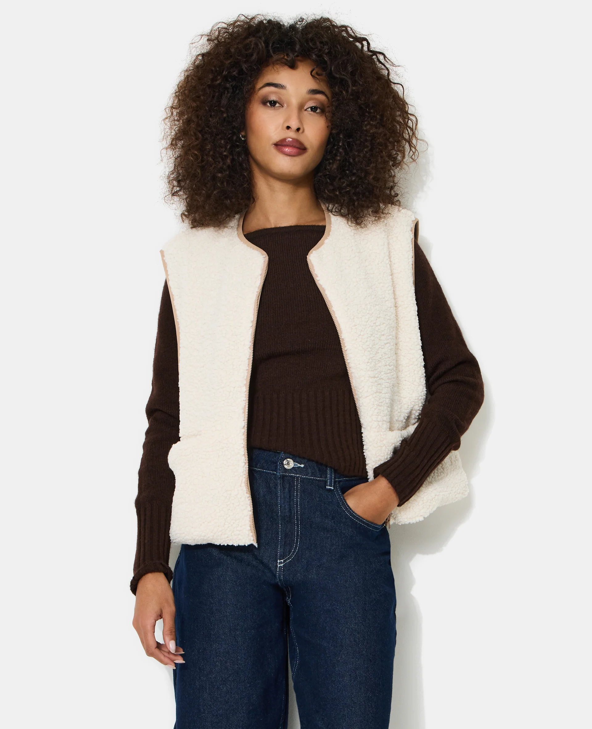 Veste sans manches réversible avec sherpa - Image 7