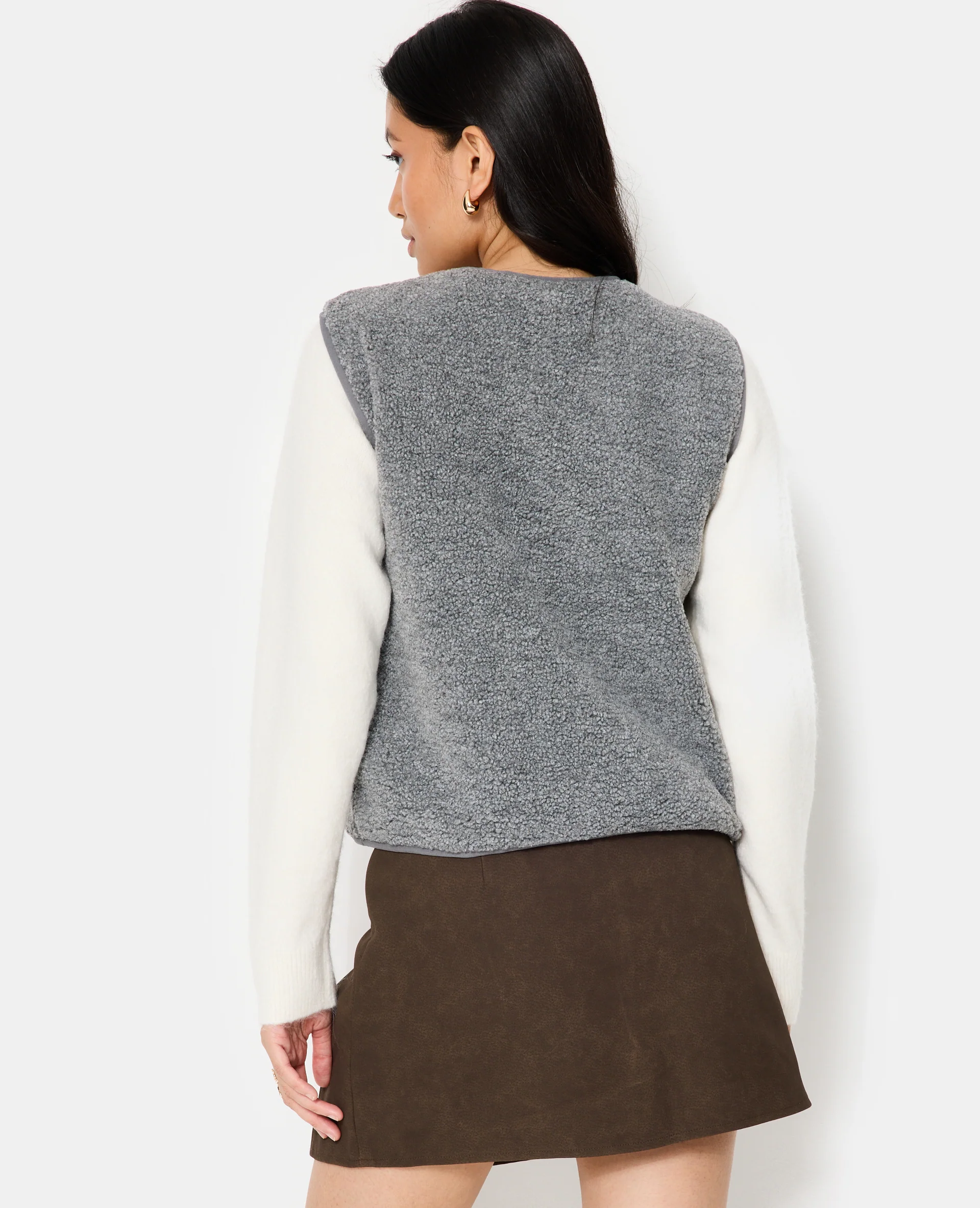 Veste sans manches zippée en sherpa - Image 6